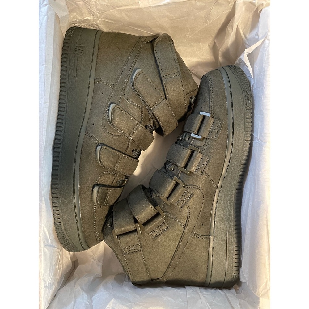 (2022) BILLIE EILISH X NIKE AIR FORCE 1 HIGH 'SEQUOIA'